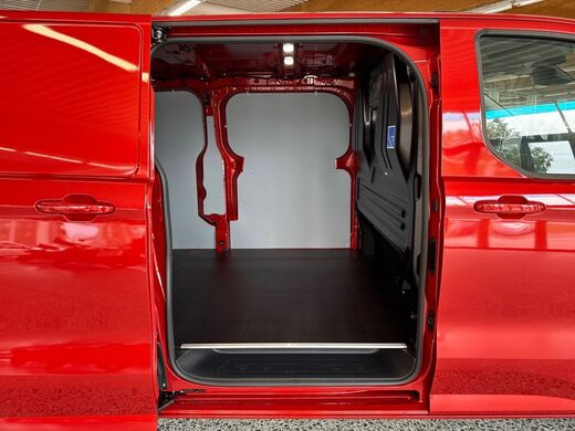 heti ajoon Ford Transit Custom