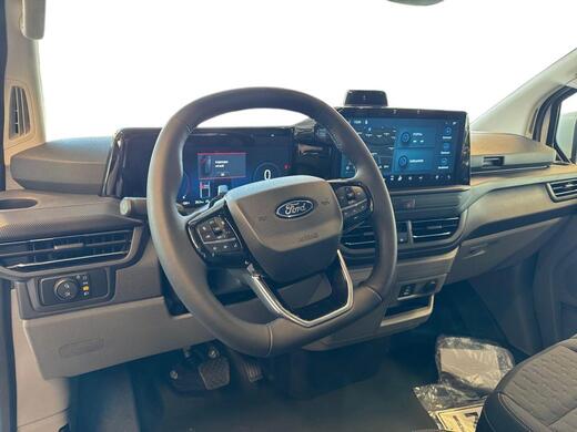 heti ajoon Ford Transit Custom