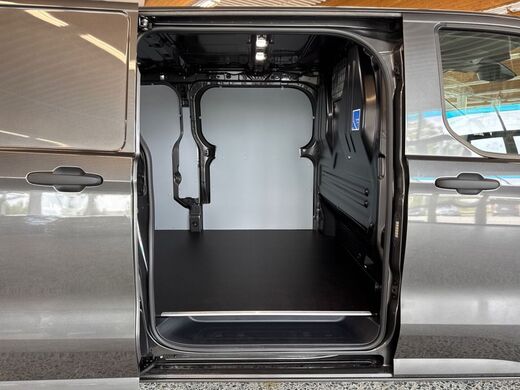 heti ajoon Ford Transit Custom