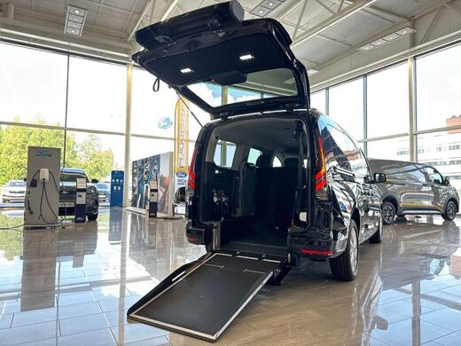 heti ajoon Ford Grand Tourneo Connect