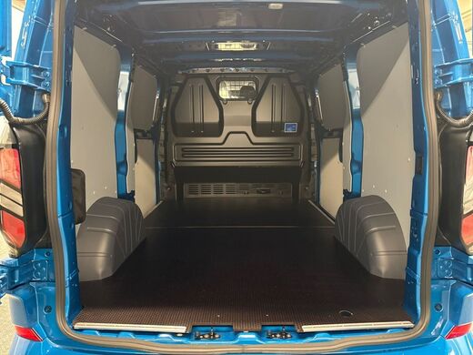 heti ajoon Ford Transit Custom