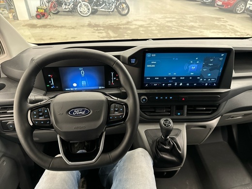 heti ajoon Ford Transit Custom
