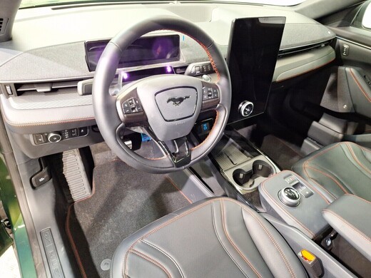 heti ajoon Ford USA Mustang