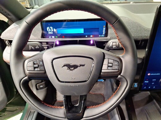 heti ajoon Ford USA Mustang