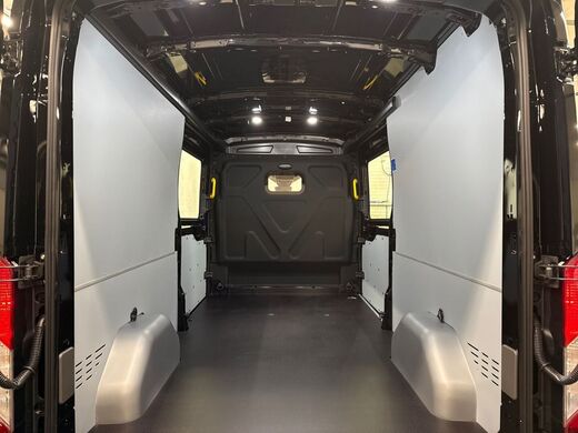 heti ajoon Ford Transit