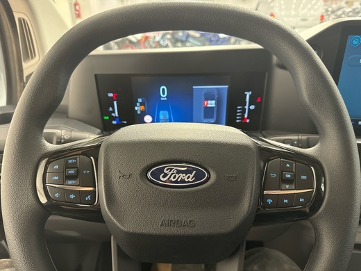 heti ajoon Ford Transit Custom