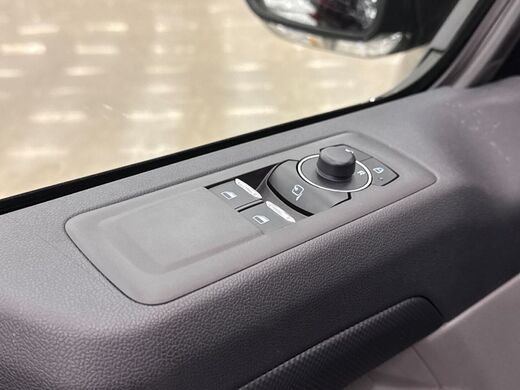 heti ajoon Ford Transit Custom