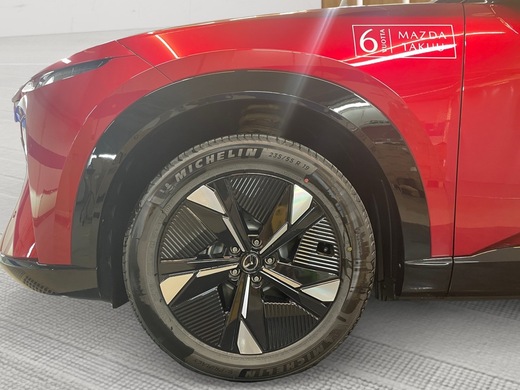heti ajoon Mazda CX-6e