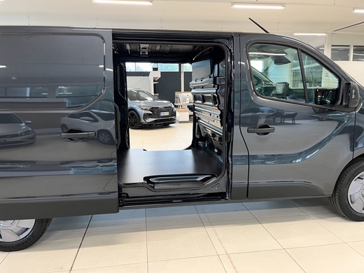 heti ajoon Nissan Primastar