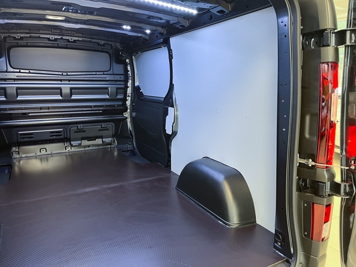 heti ajoon Nissan Primastar
