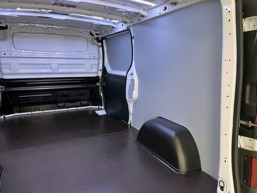 heti ajoon Nissan Primastar