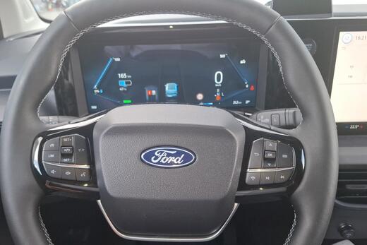 heti ajoon Ford Transit Courier