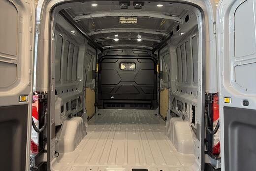 heti ajoon Ford Transit