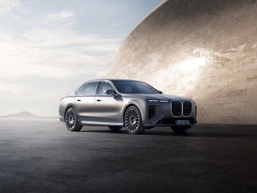uusi BMW 7-sarja