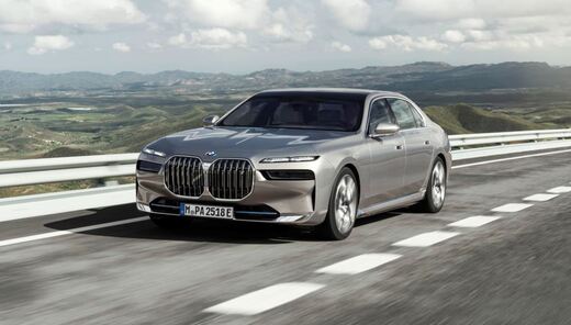 uusi BMW i7