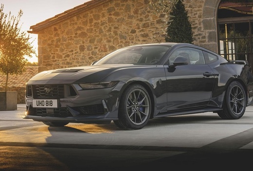 uusi Ford Mustang