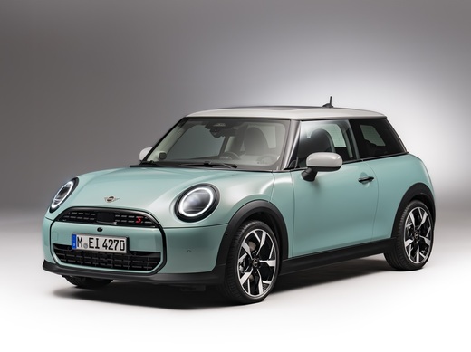 uusi Mini Hatchback