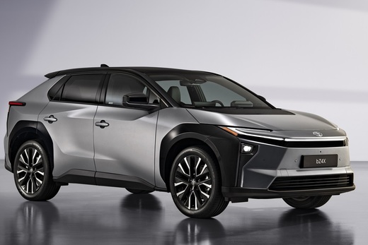 uusi Toyota bZ4X