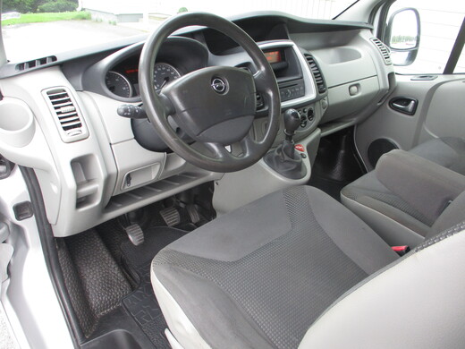 Opel Vivaro vaihtoauto