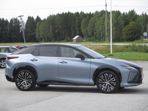Lexus RZ vaihtoauto