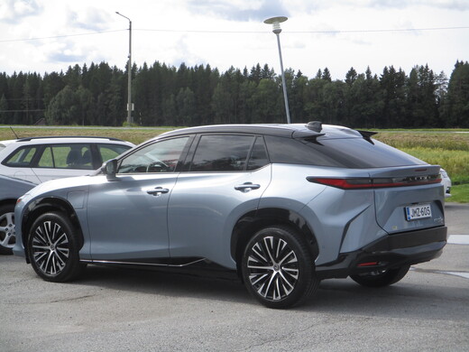 Lexus RZ vaihtoauto