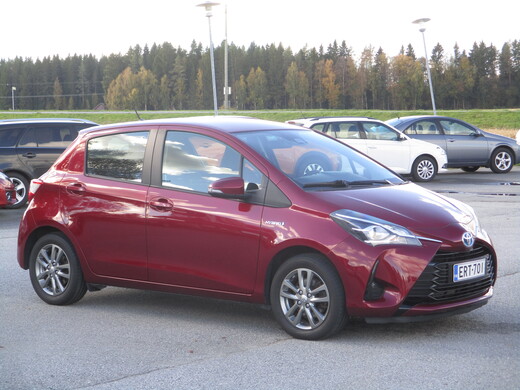 Toyota Yaris vaihtoauto