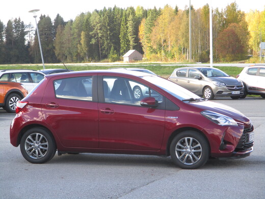 Toyota Yaris vaihtoauto