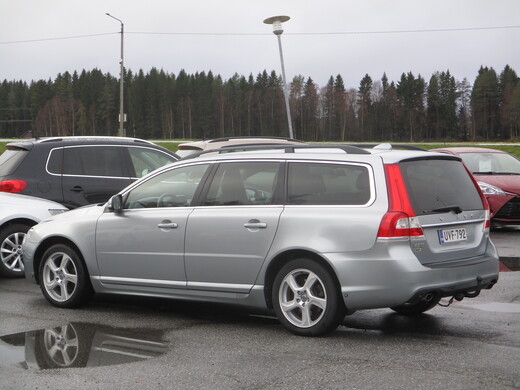 Volvo V70 vaihtoauto