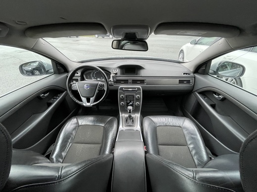 Volvo V70 vaihtoauto