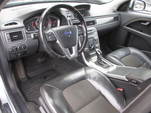 Volvo V70 vaihtoauto