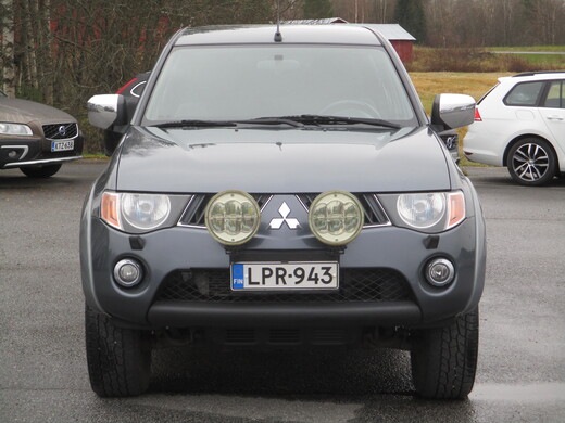 Mitsubishi L200 vaihtoauto