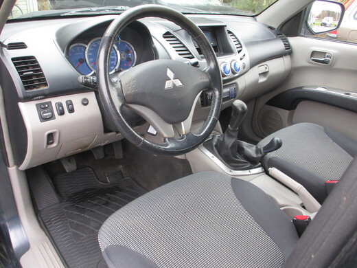 Mitsubishi L200 vaihtoauto