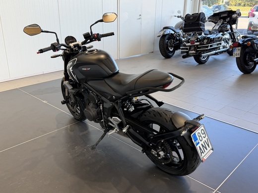 Triumph TR vaihtoauto