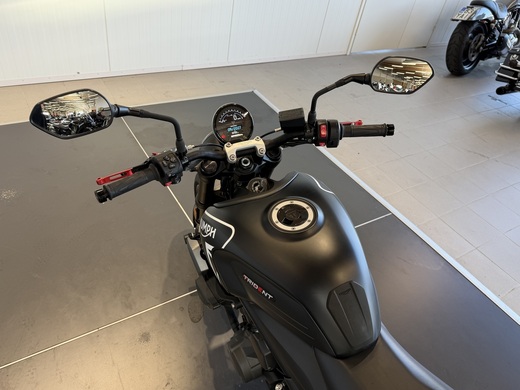 Triumph TR vaihtoauto