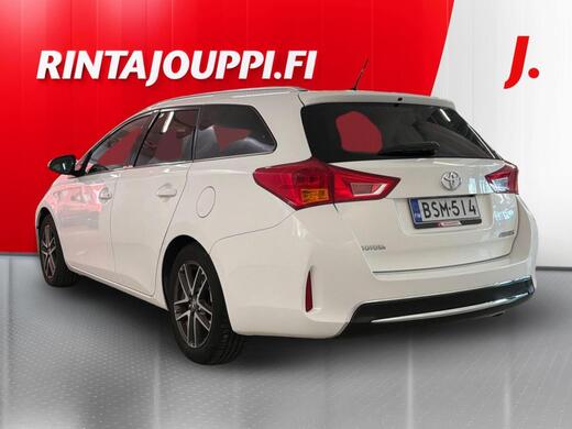 Toyota Auris vaihtoauto