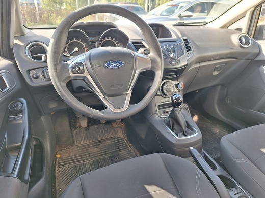 Ford Fiesta vaihtoauto