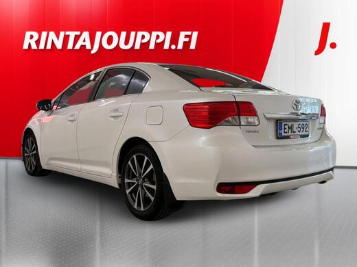Toyota Avensis vaihtoauto