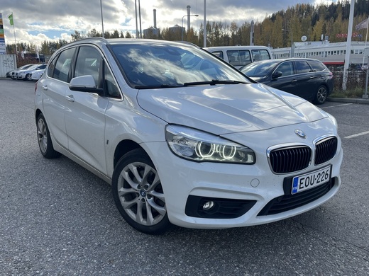 BMW 225 vaihtoauto