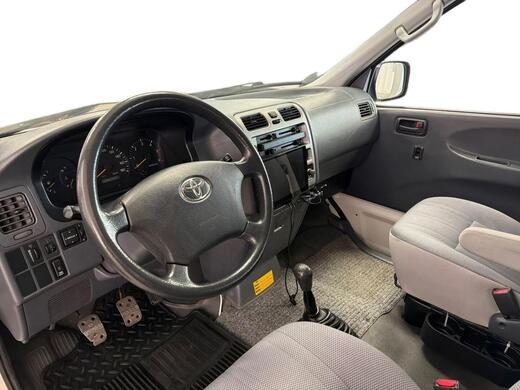 Toyota Hiace vaihtoauto