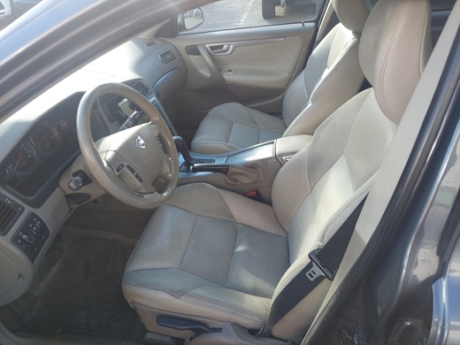 Volvo V70 vaihtoauto