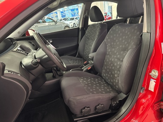 Nissan Primera vaihtoauto