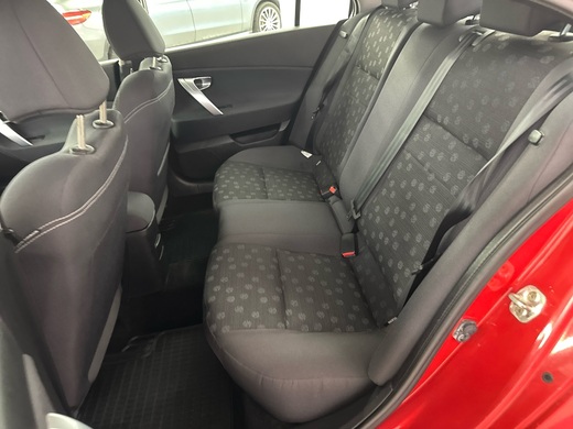 Nissan Primera vaihtoauto