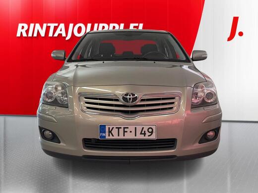 Toyota Avensis vaihtoauto