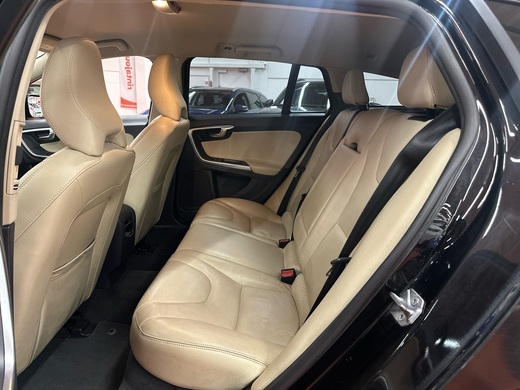 Volvo V60 Cross Country vaihtoauto