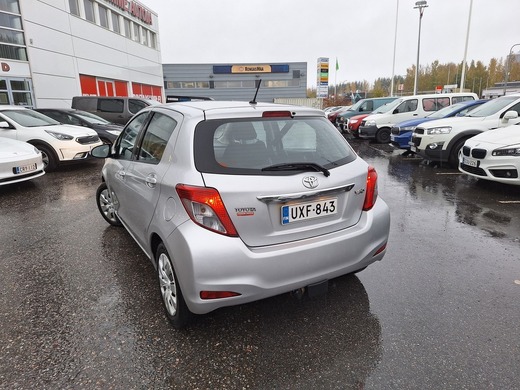 Toyota Yaris vaihtoauto