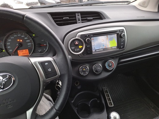 Toyota Yaris vaihtoauto