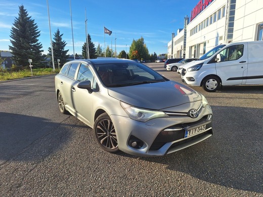 Toyota Avensis vaihtoauto