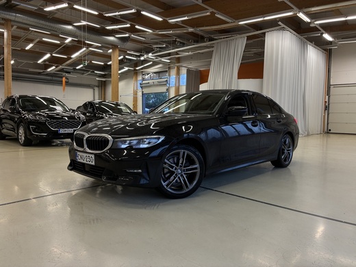 BMW 320 vaihtoauto