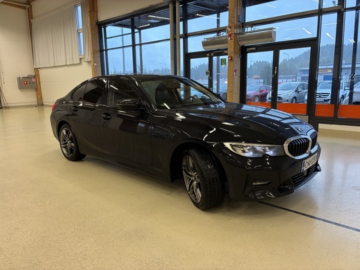 BMW 320 vaihtoauto