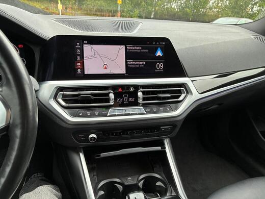 BMW 330 vaihtoauto